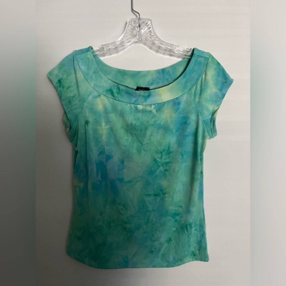Vanity Women’s Turquoise Patterned Top, Cap Sleeves, Scoop Neck; Size L